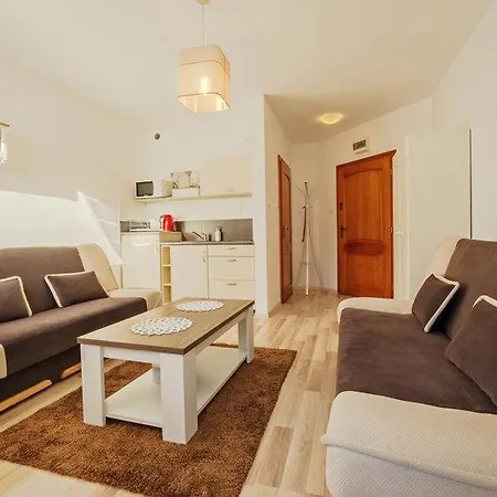 Everysky - Wilcza 3a Карпач