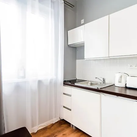 Everysky - Wilcza 3a Apartment *